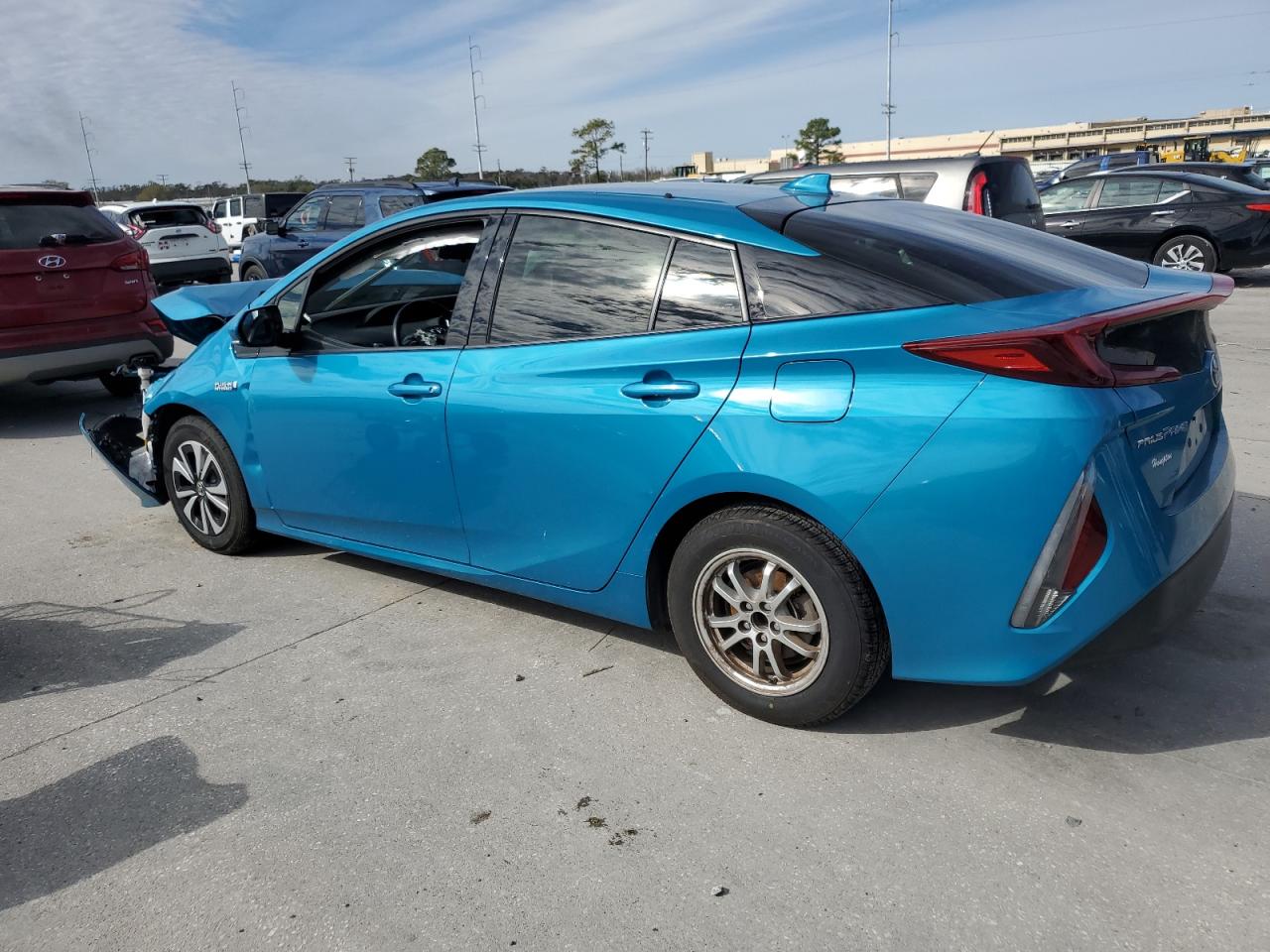 2019 Toyota Prius - Image 2