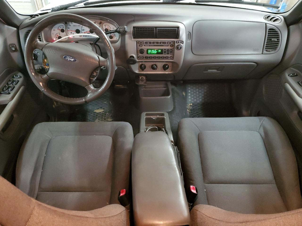 2002 Ford Explorer - Image 8