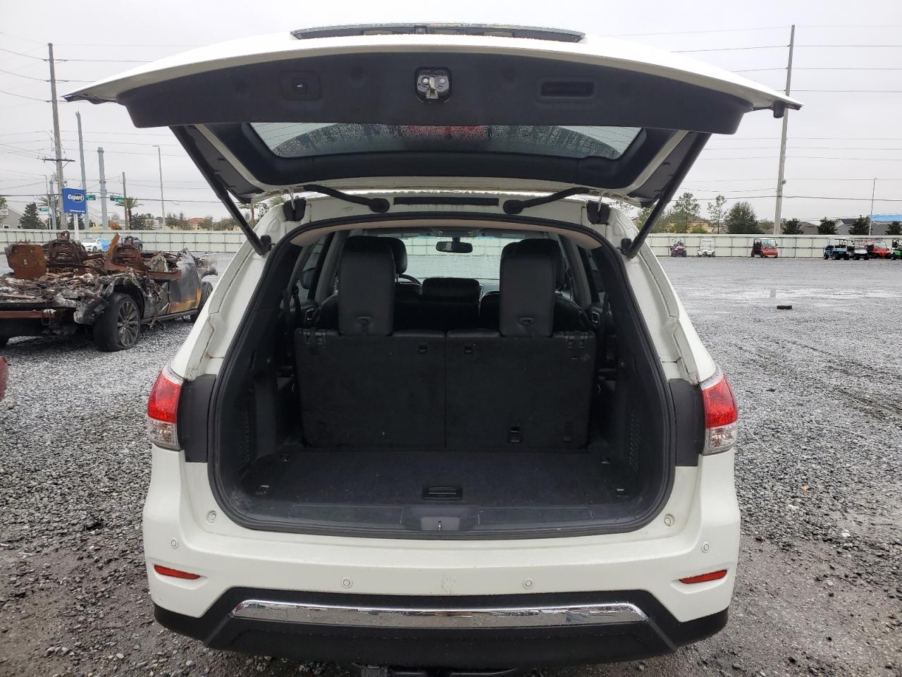 2015 Nissan Pathfinder - Image 6