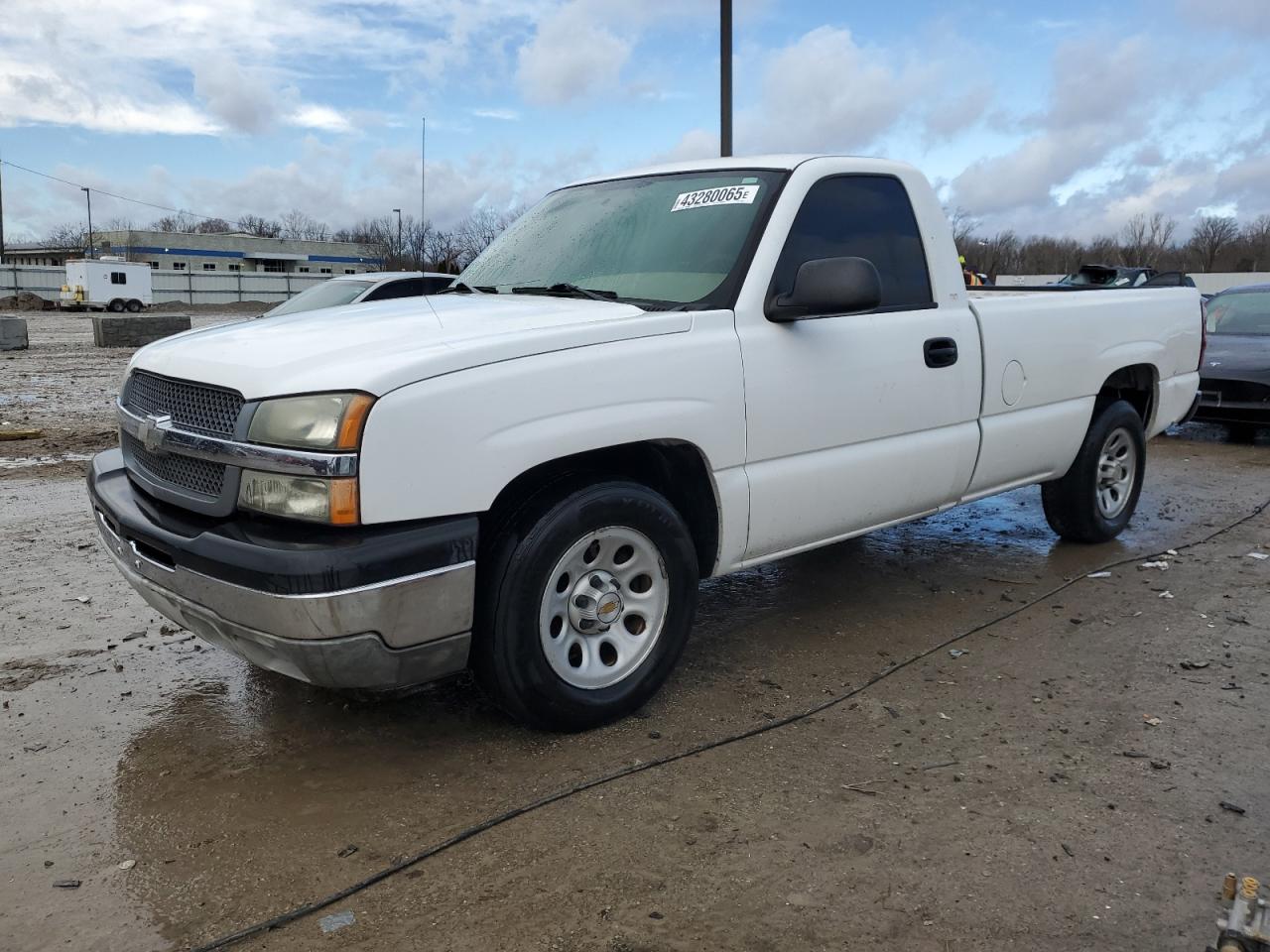 2005 Chevrolet Silverado - Image 1