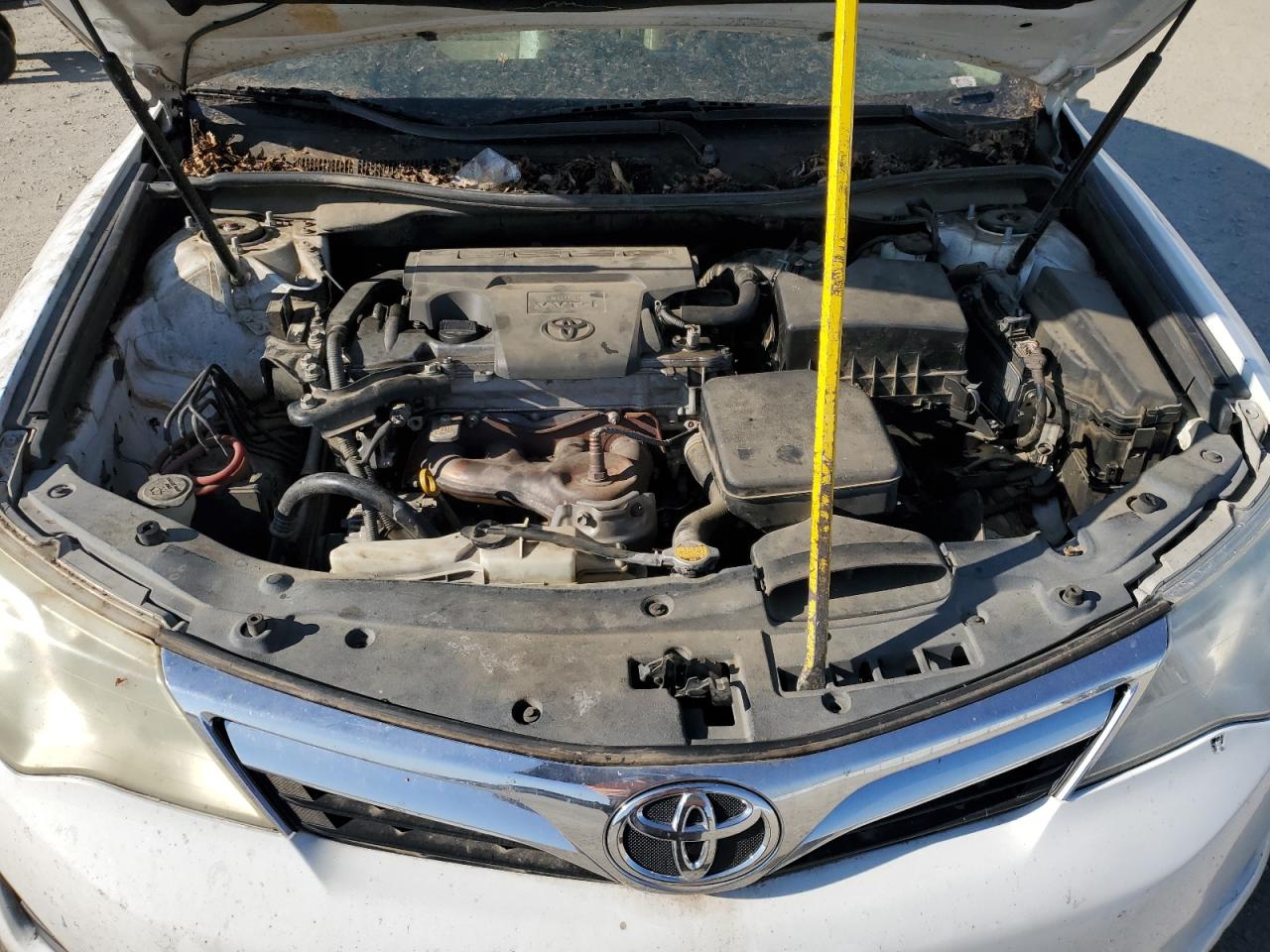 2012 Toyota Camry - Image 11