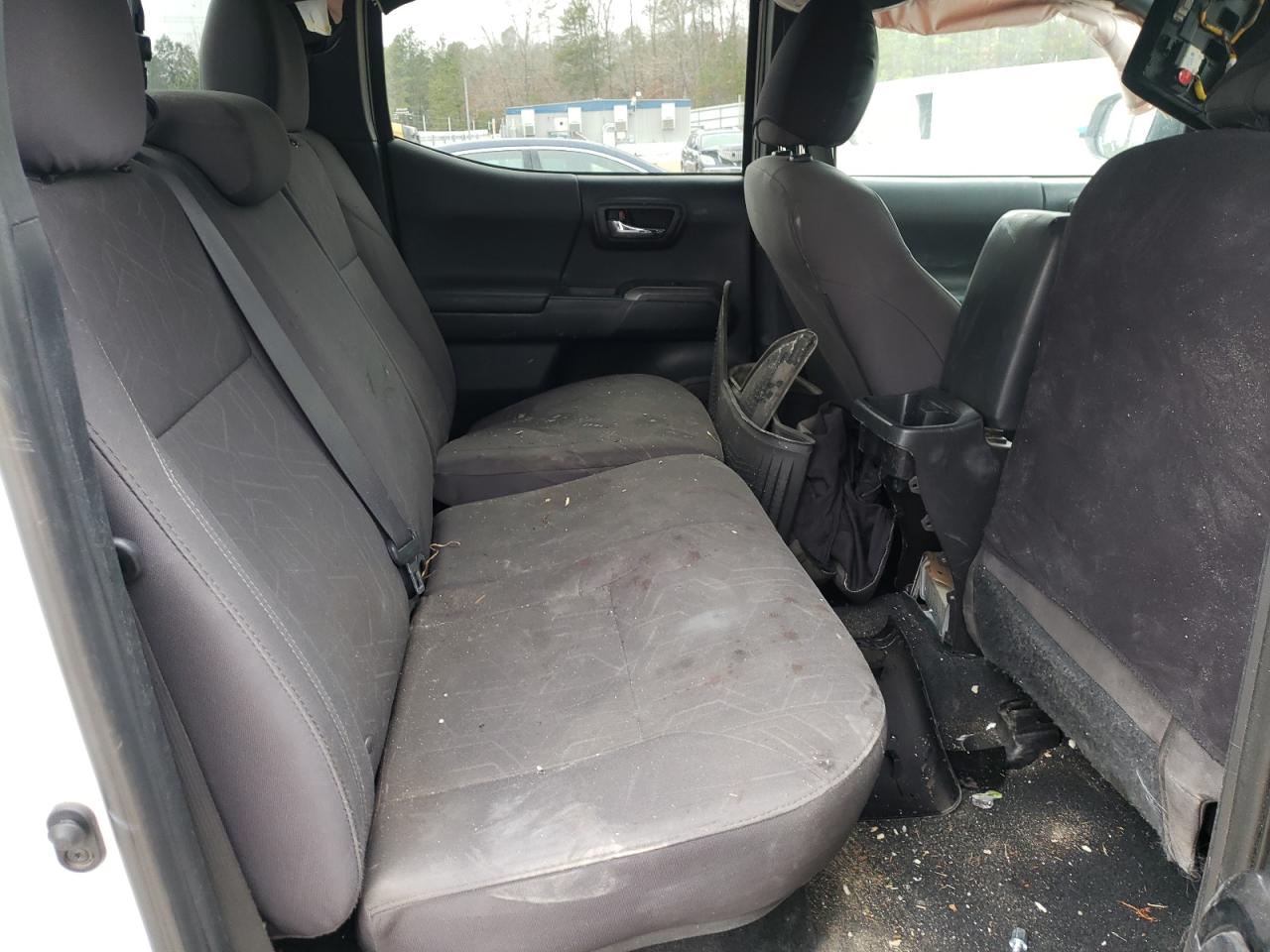 2016 Toyota Tacoma - Image 10