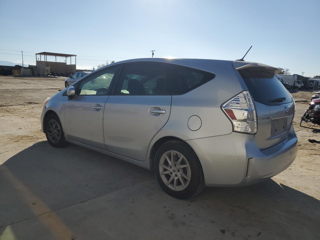 2014 Toyota Prius - Image 2