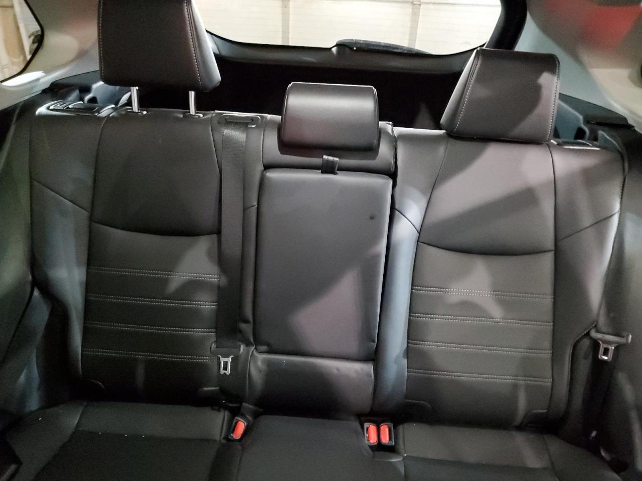 2024 Toyota RAV 4 - Image 10