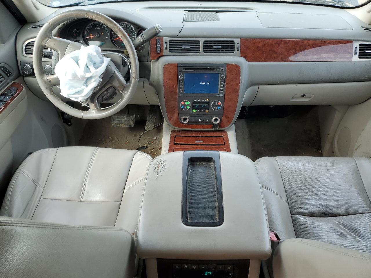 2011 Chevrolet Tahoe - Image 8