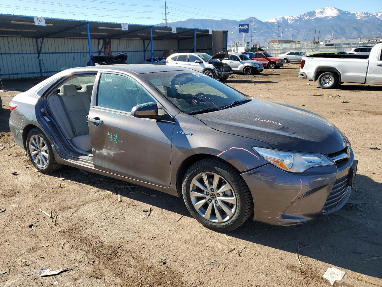 2015 Toyota Camry - Image 4