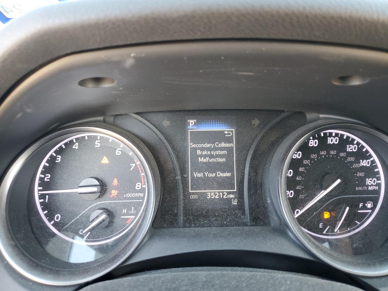 2021 Toyota Camry - Image 9