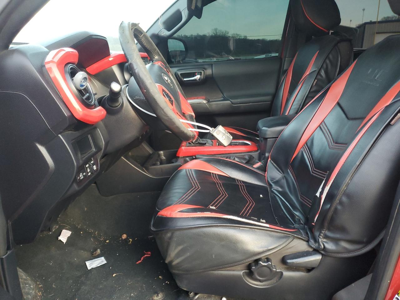 2017 Toyota Tacoma - Image 7