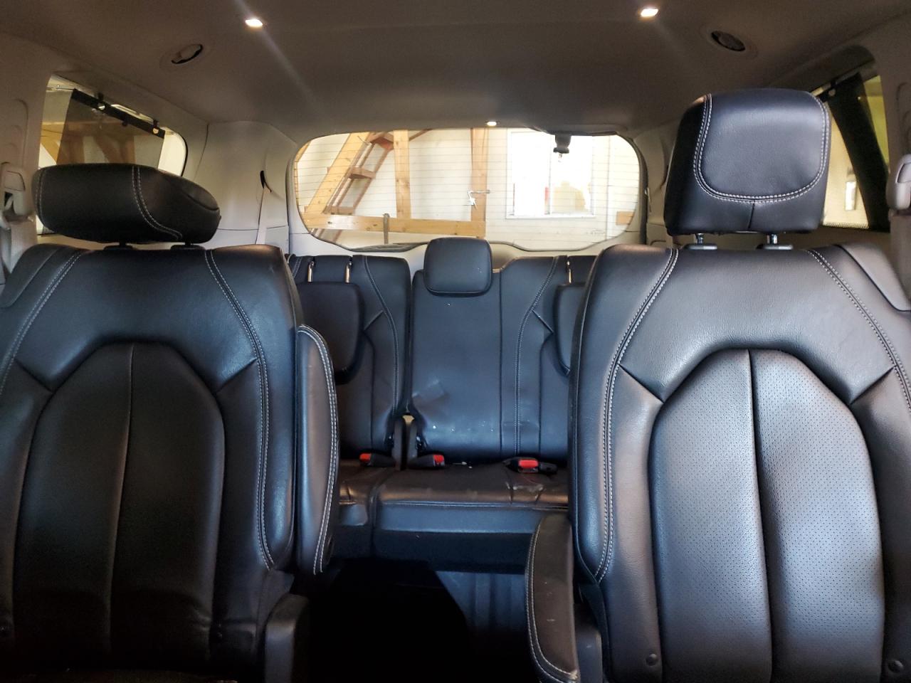 2022 Chrysler Pacifica - Image 10