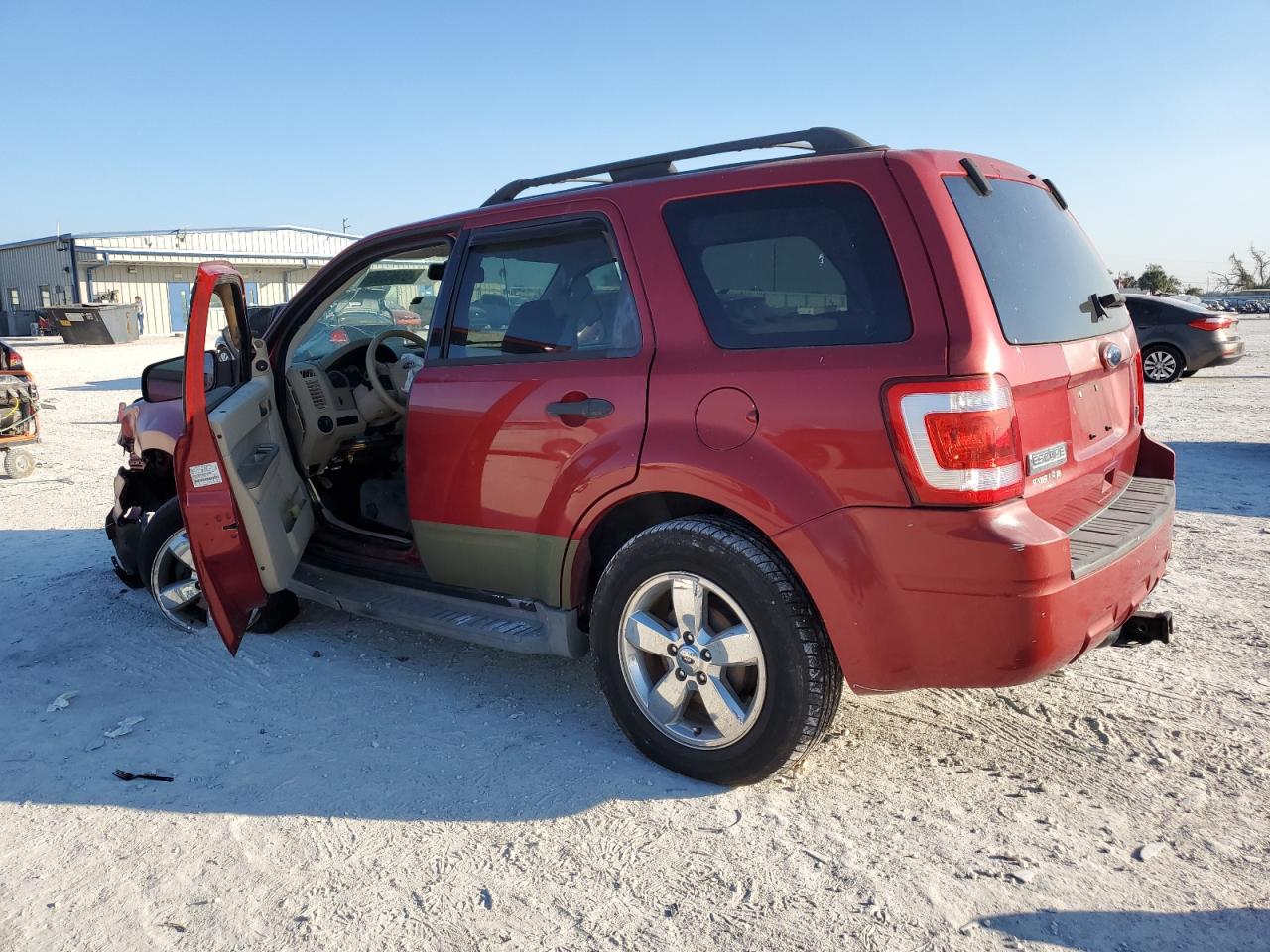 2010 Ford Escape - Image 2