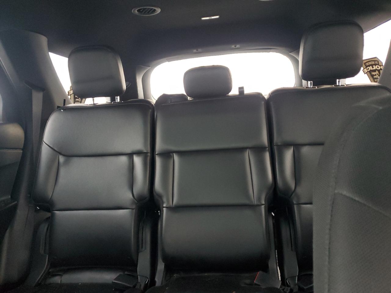 2022 Ford Explorer - Image 10