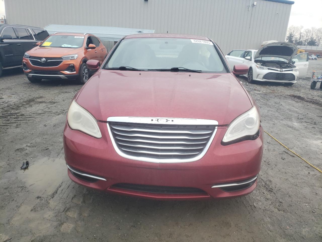 2013 Chrysler 200 - Image 5