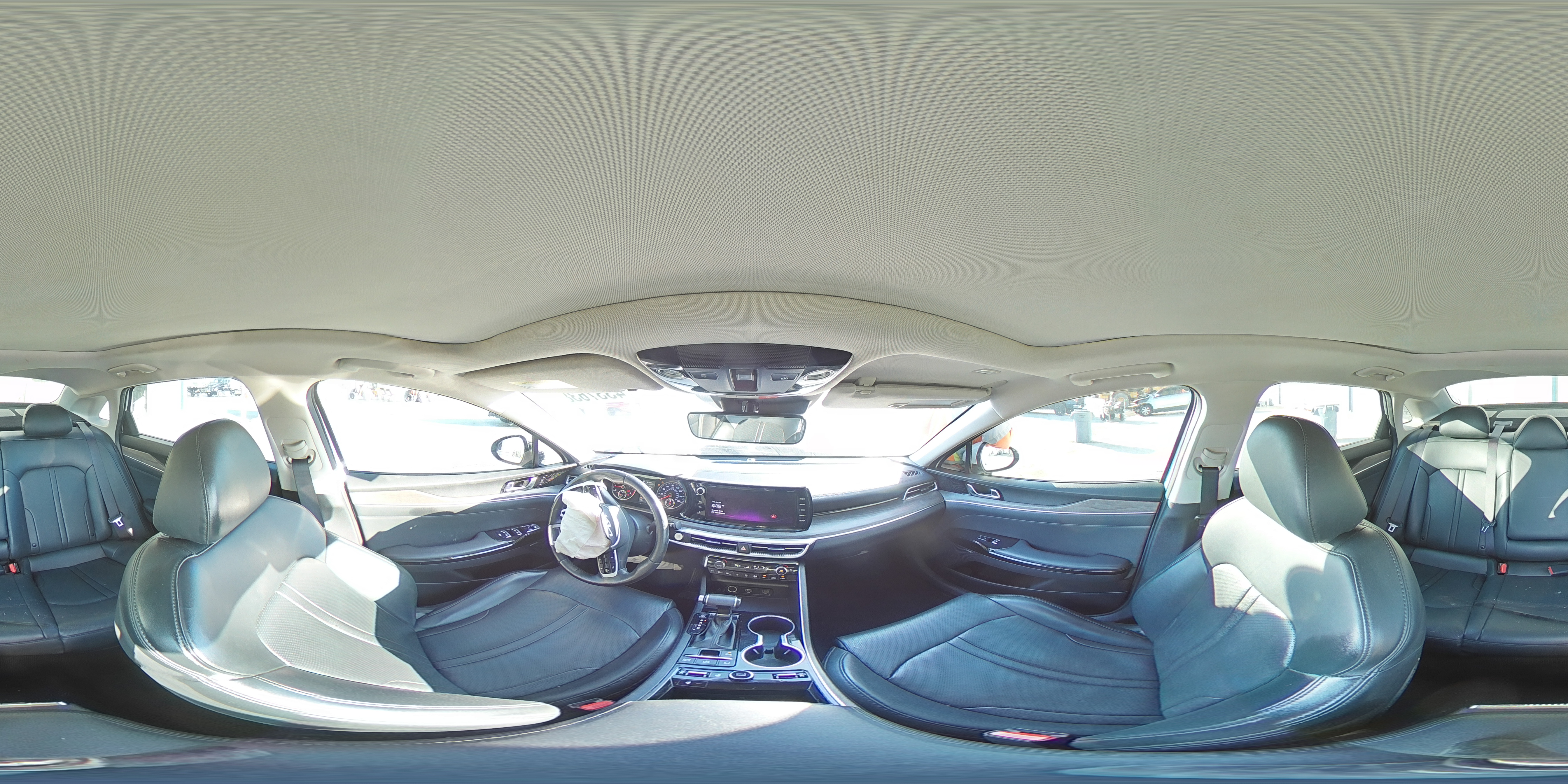 2024 Kia K5 - Image 12