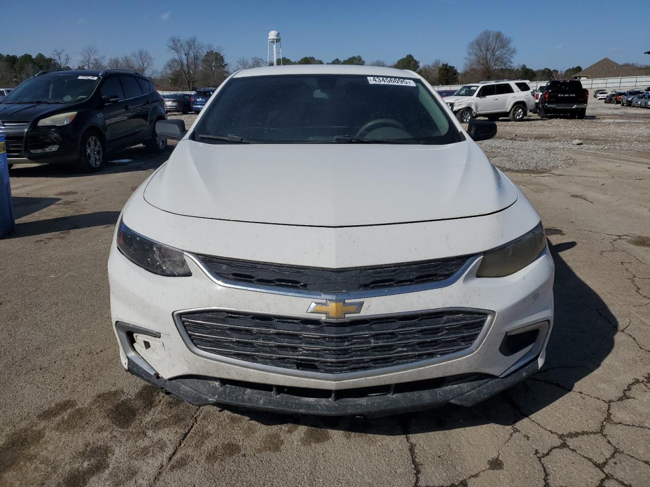 2017 Chevrolet Malibu - Image 5
