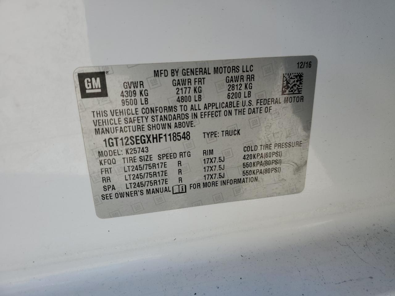 2017 GMC Sierra - Image 12