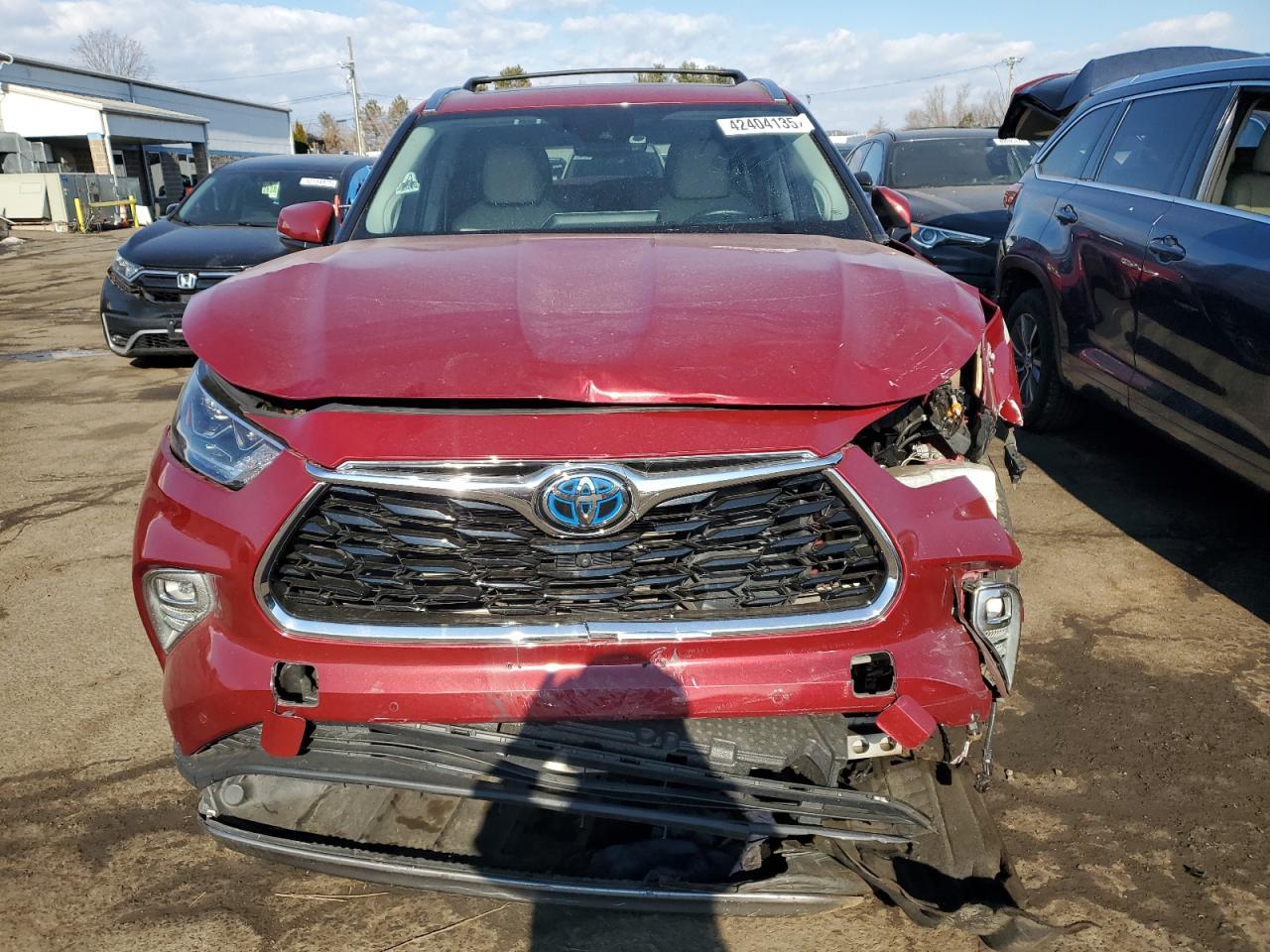 2022 Toyota Highlander - Image 5