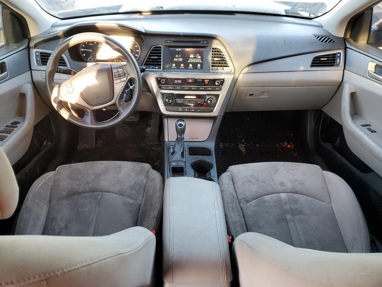 2017 Hyundai Sonata - Image 8