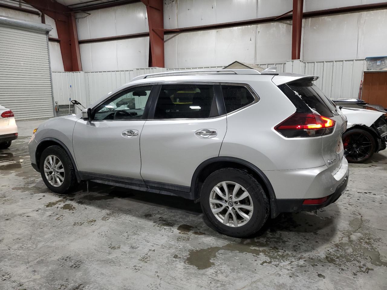 2020 Nissan Rogue - Image 2
