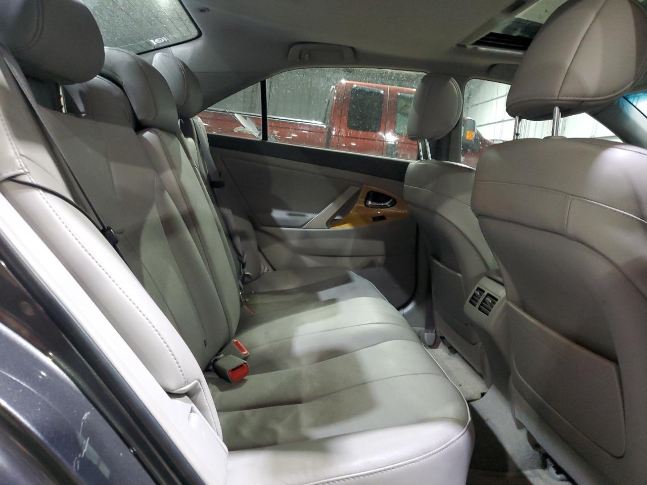 2007 Toyota Camry - Image 10