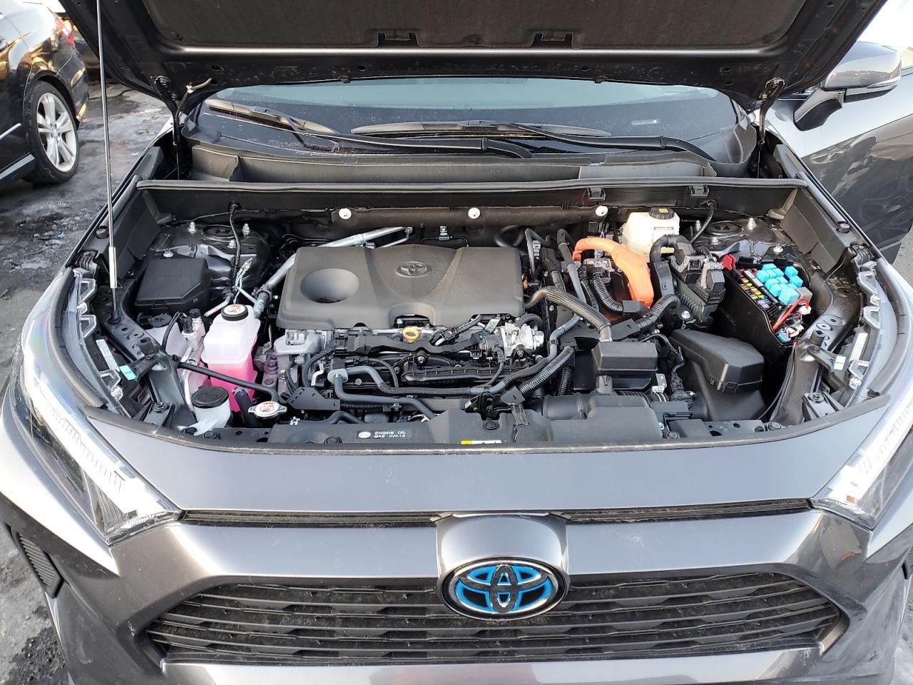 2024 Toyota RAV 4 - Image 12