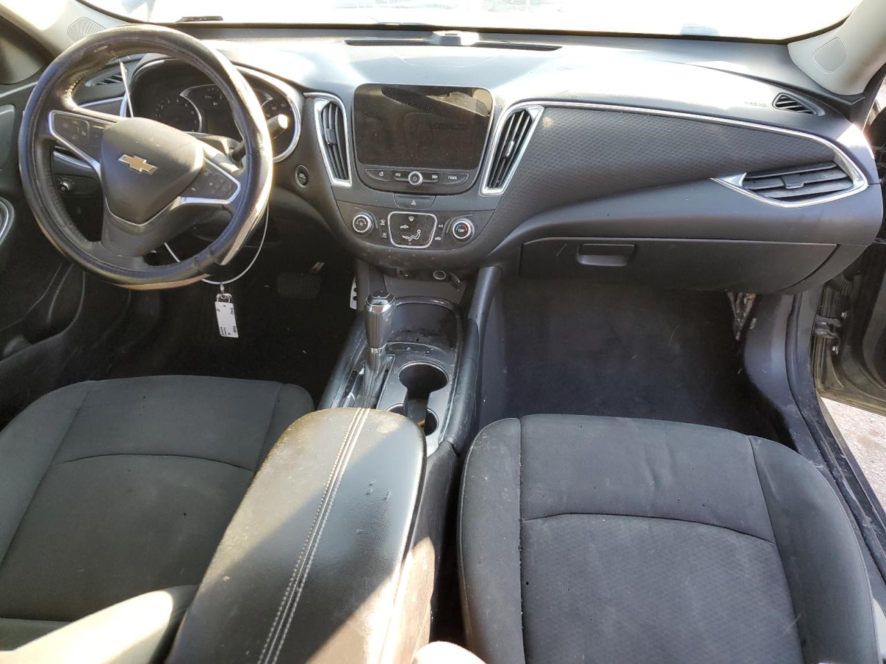 2017 Chevrolet Malibu - Image 8