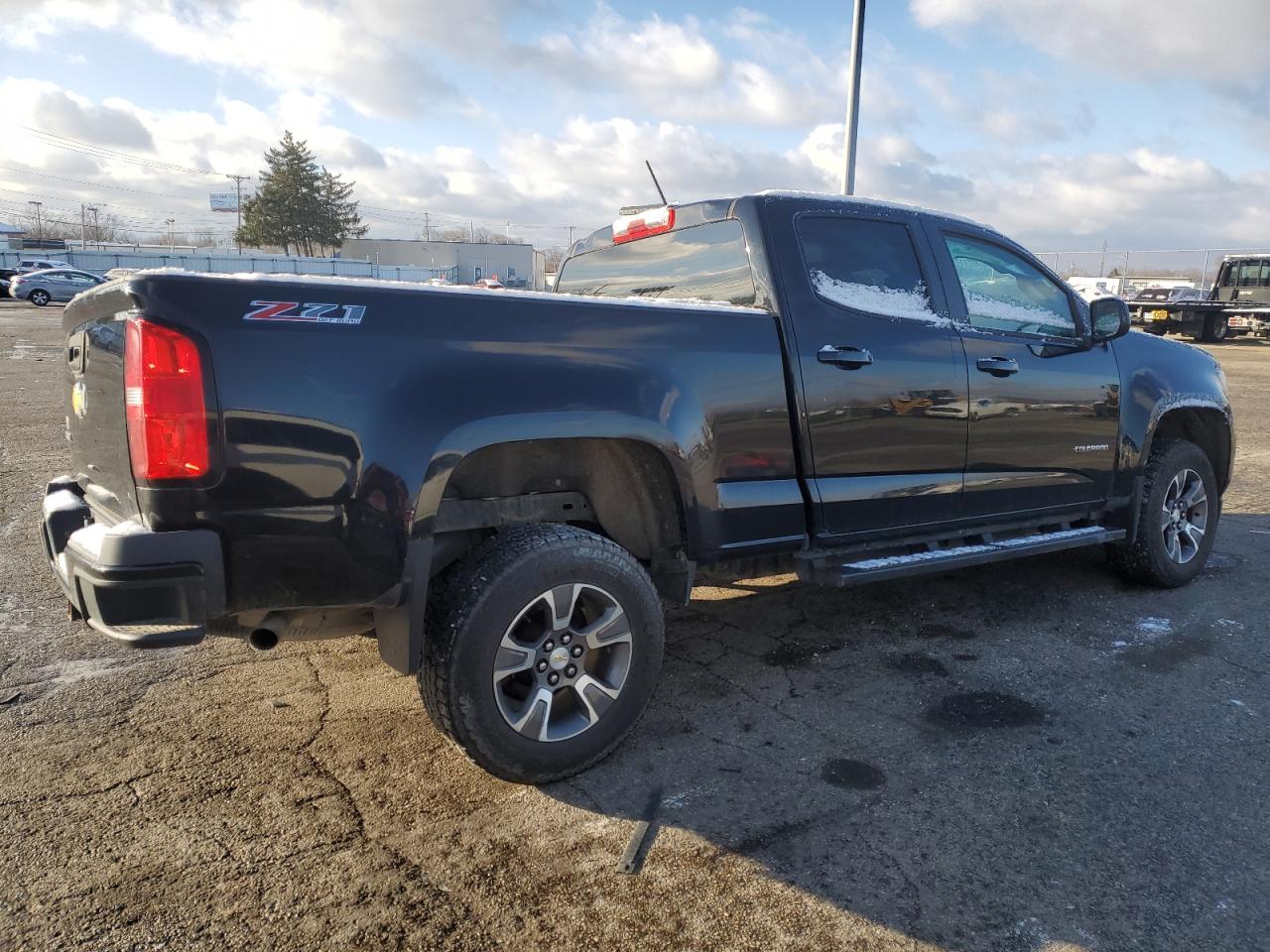 2015 Chevrolet Colorado - Image 3