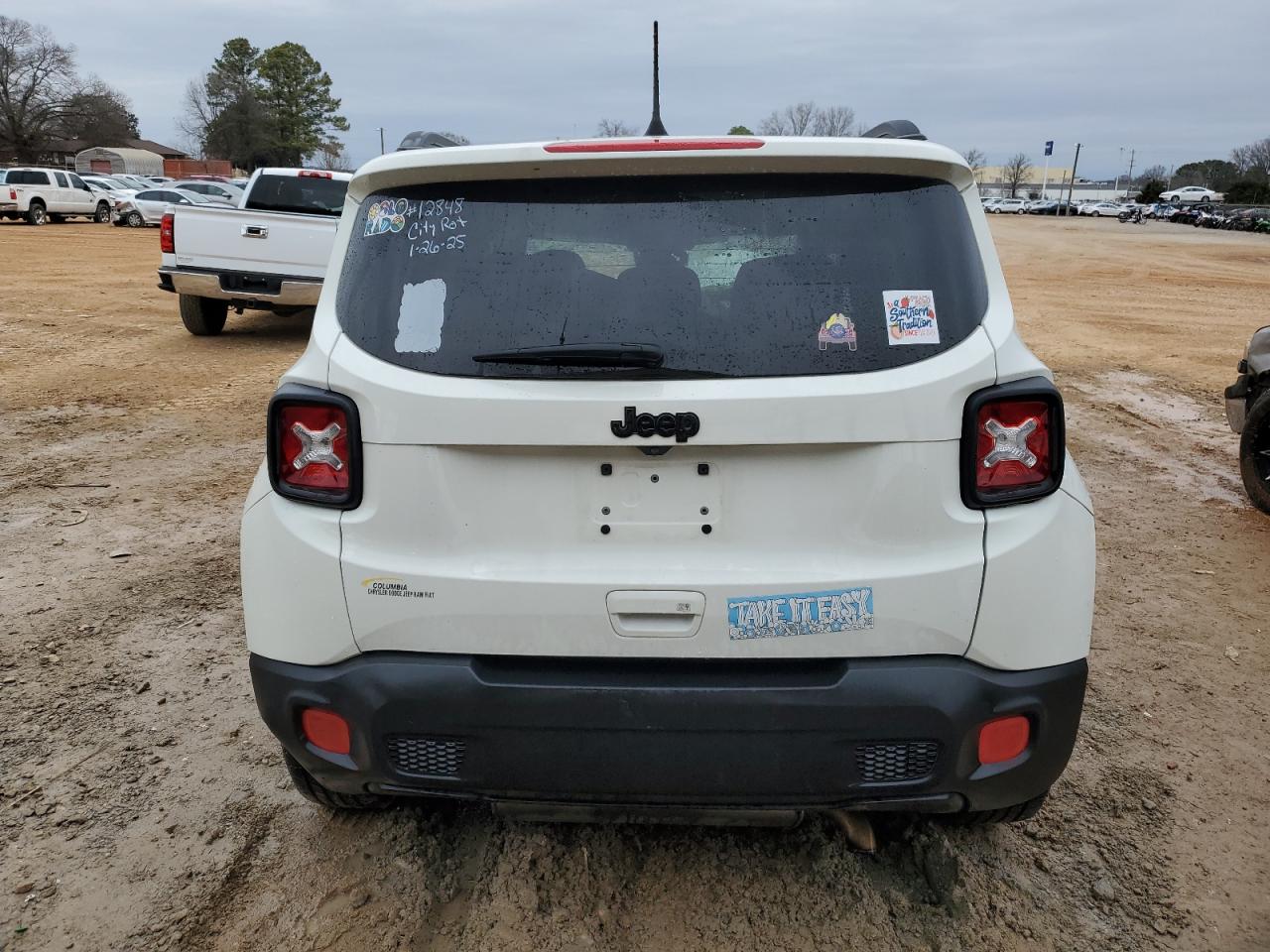 2018 Jeep Renegade - Image 6