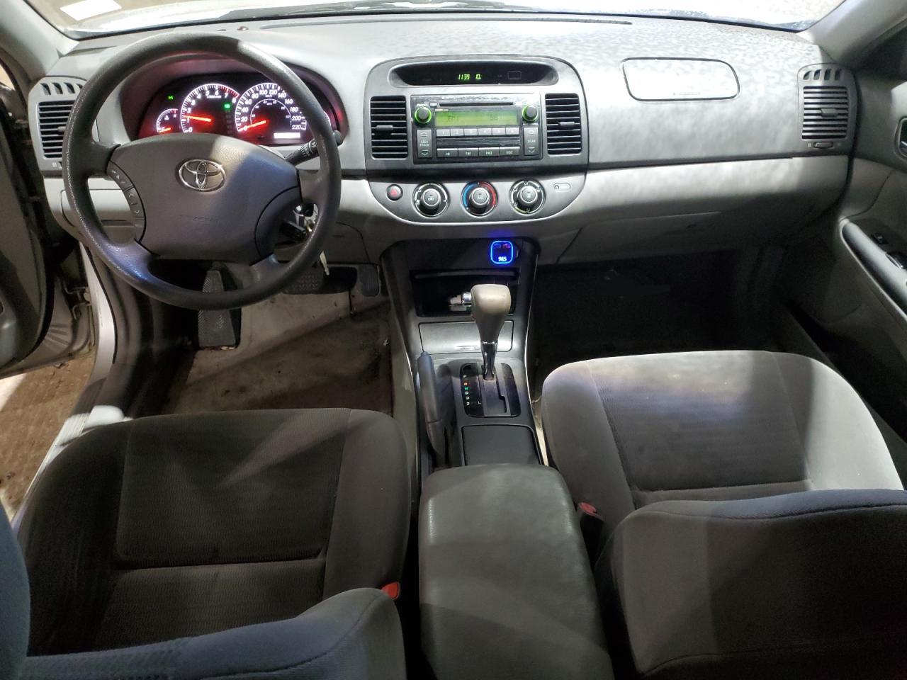 2005 Toyota Camry Le VIN: 4T1BE32K25U974228 Lot: 89055885