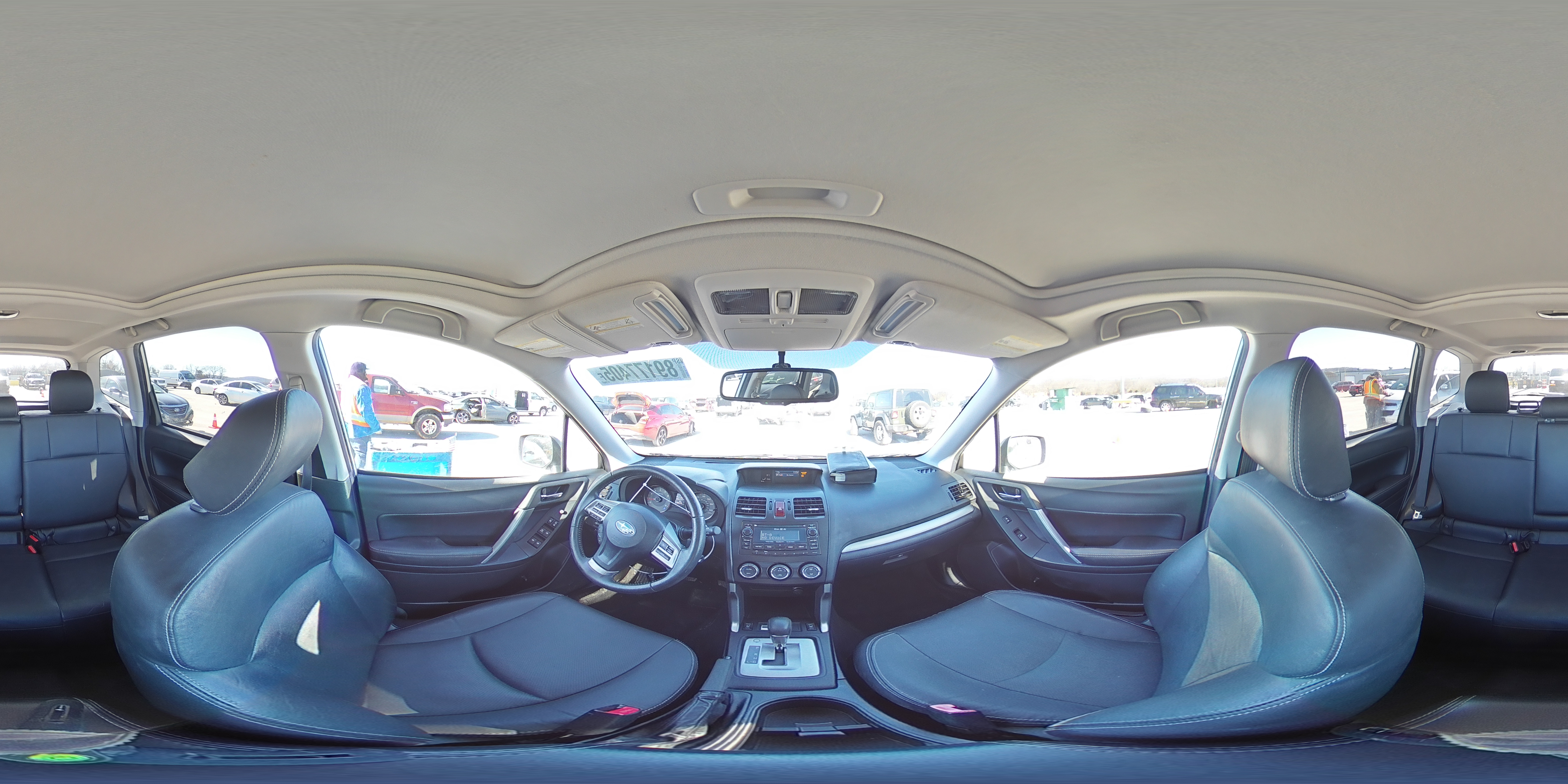 2015 Subaru Forester - Image 14