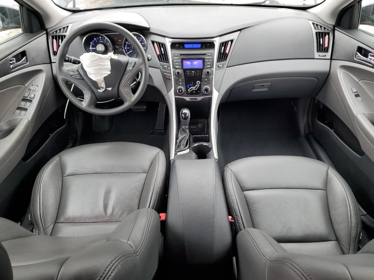 2013 Hyundai Sonata - Image 8