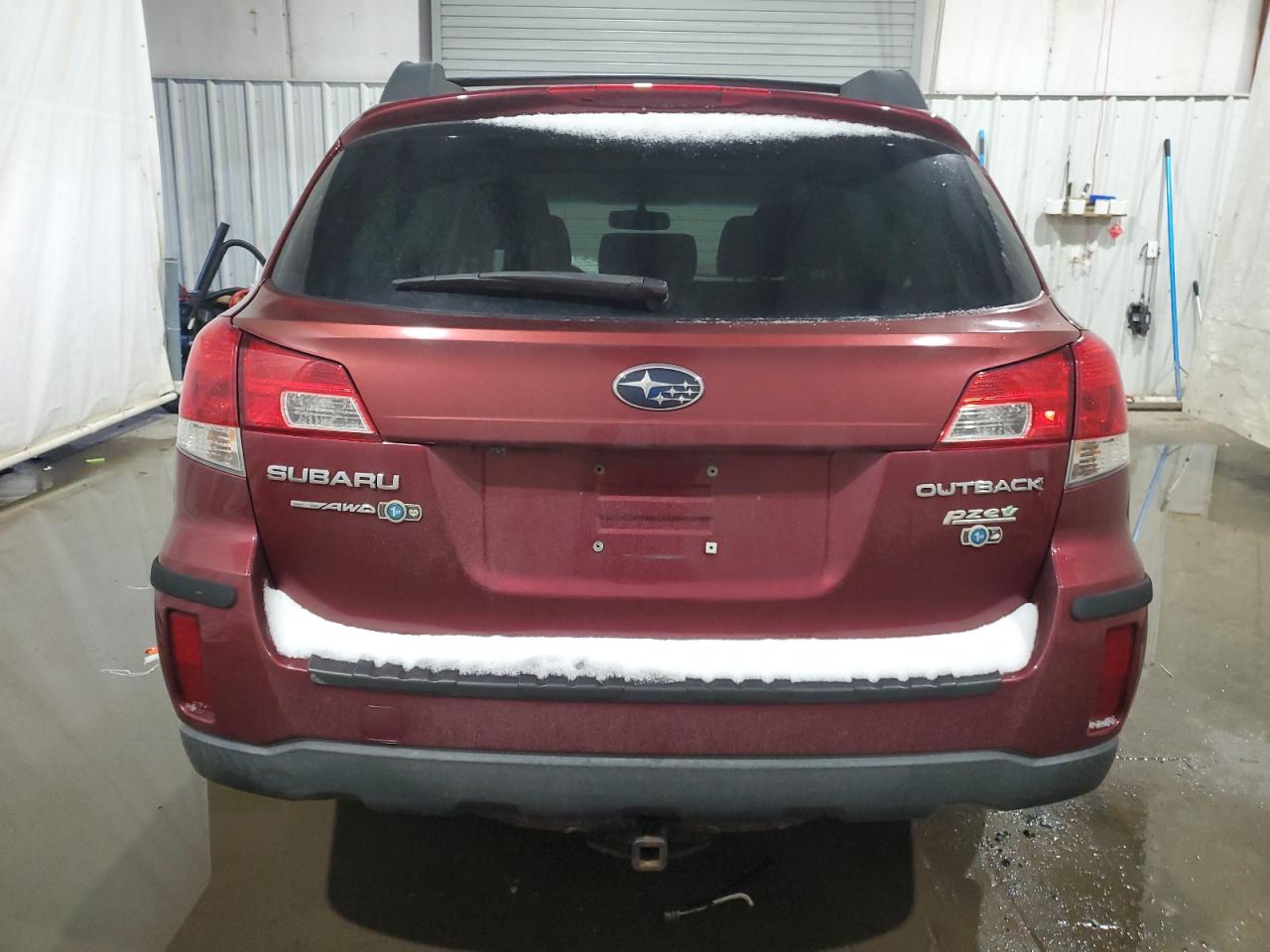 2012 Subaru Outback - Image 6