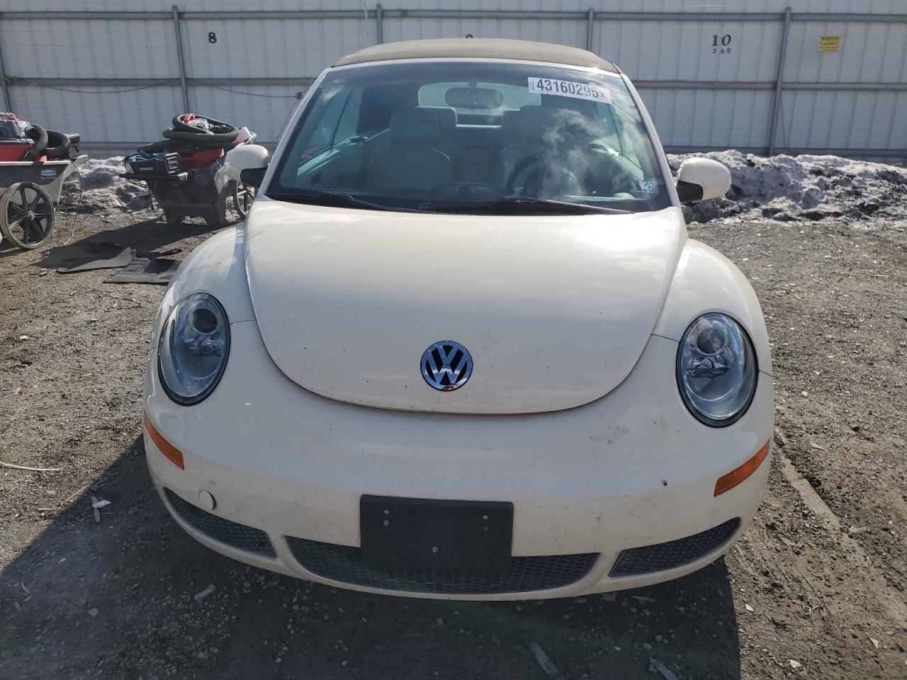 2008 Volkswagen Beetle - Image 5