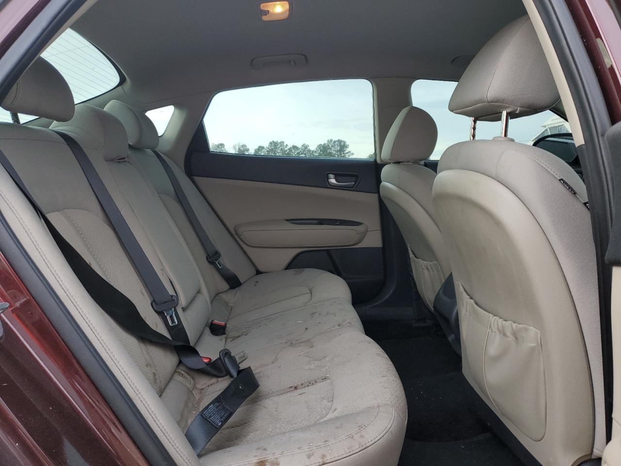 2018 Kia Optima - Image 10