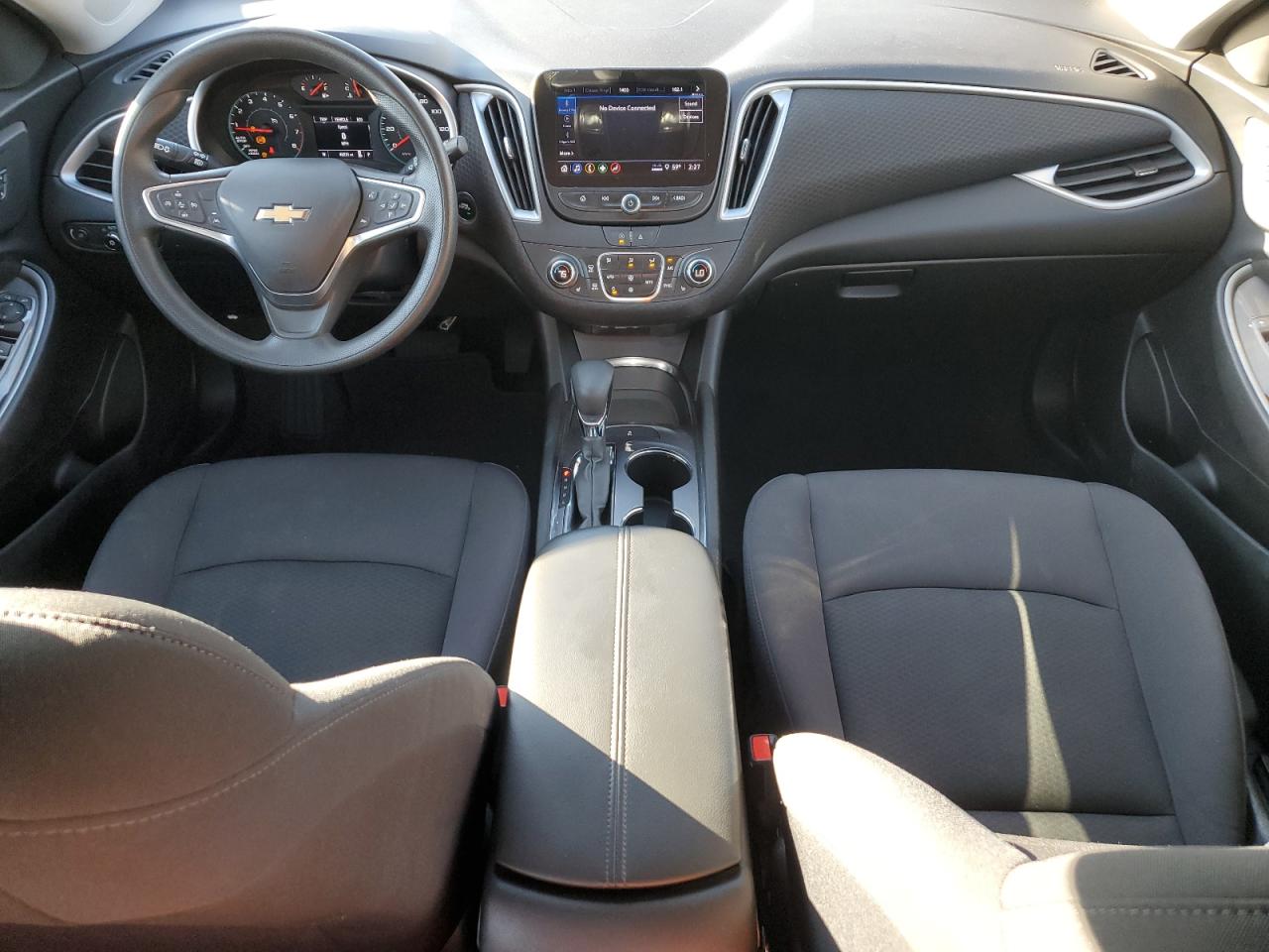 2023 Chevrolet Malibu - Image 8