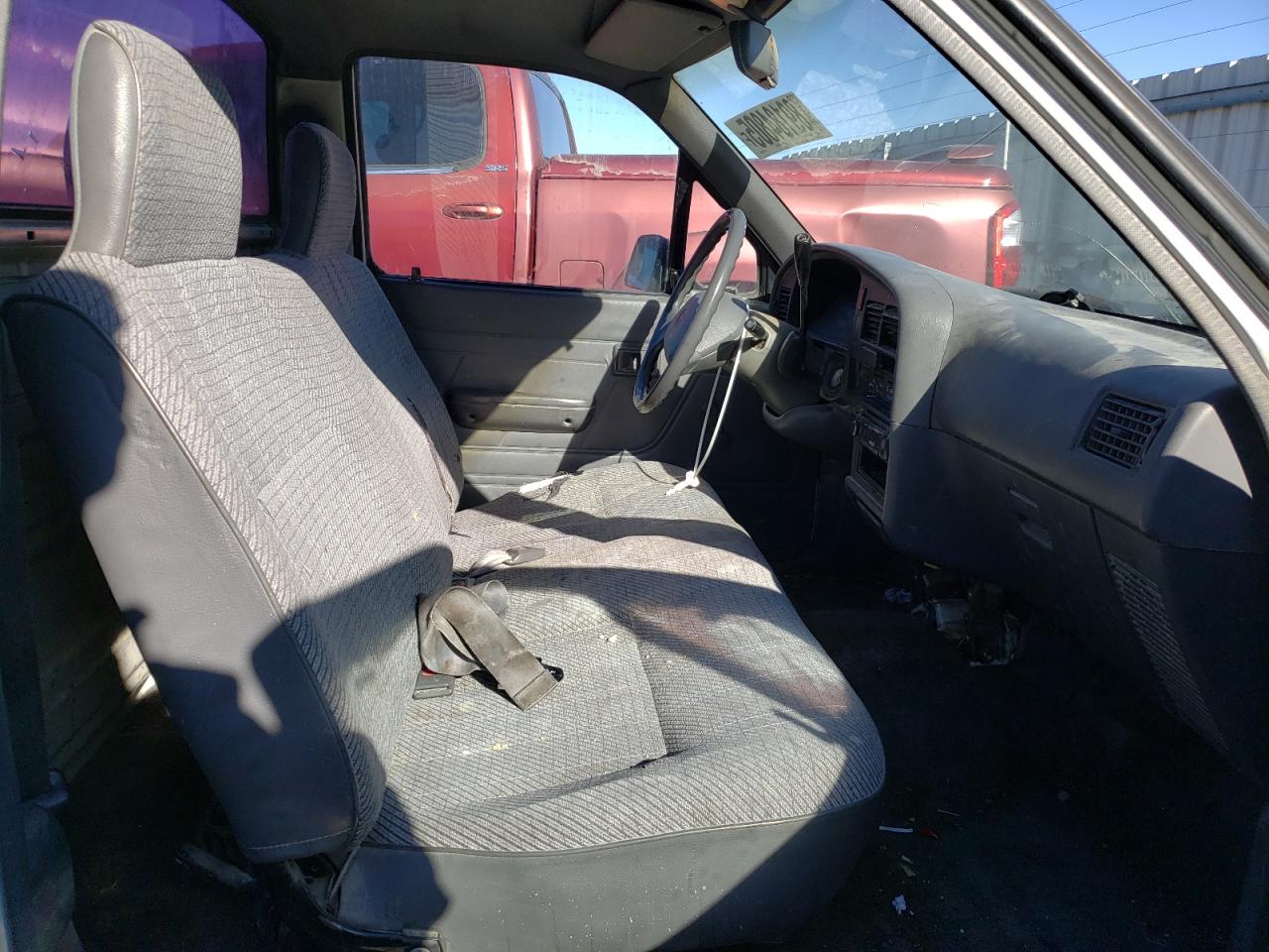 1994 Toyota Pickup - Image 10