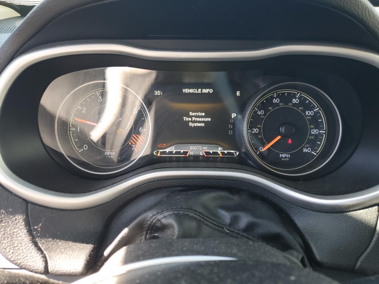 2015 Jeep Grand Cherokee - Image 9