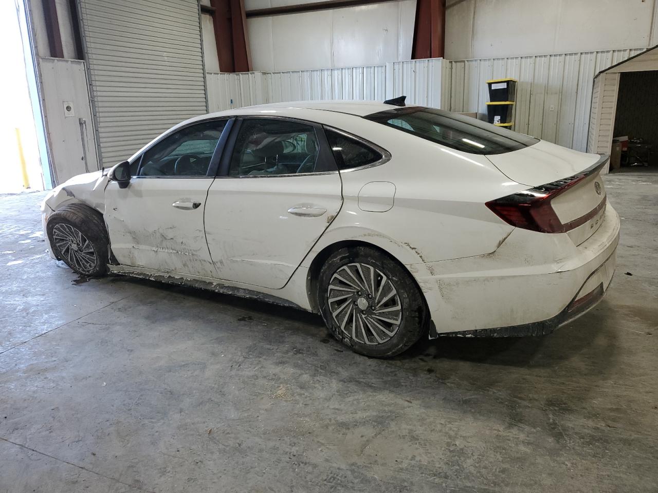 2023 Hyundai Sonata - Image 2