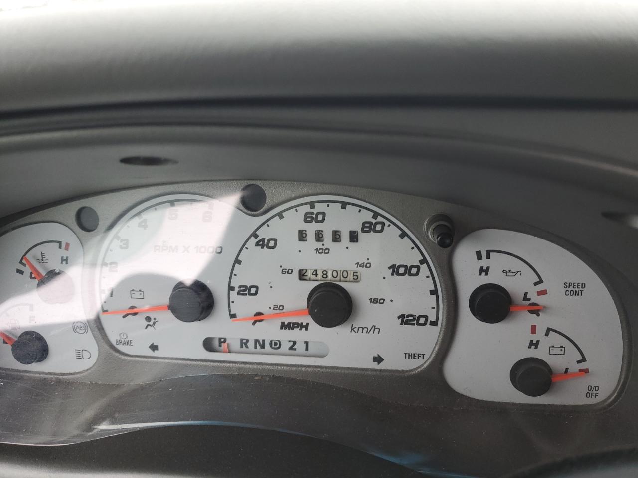 2003 Ford Explorer - Image 9