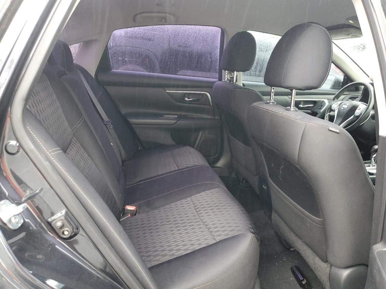2017 Nissan Altima - Image 10