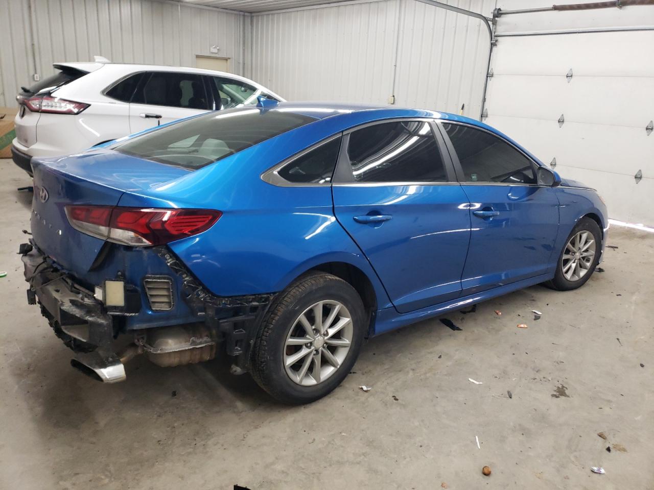 2018 Hyundai Sonata - Image 3
