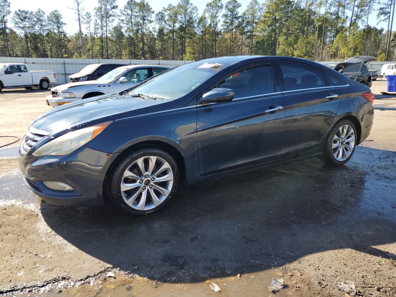 2011 Hyundai Sonata - Image 1