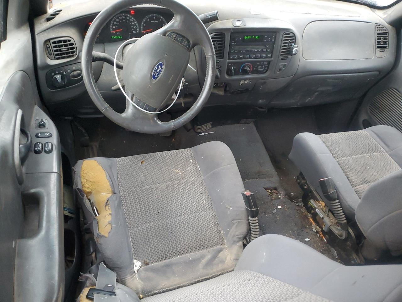 2004 Ford F-150 - Image 8