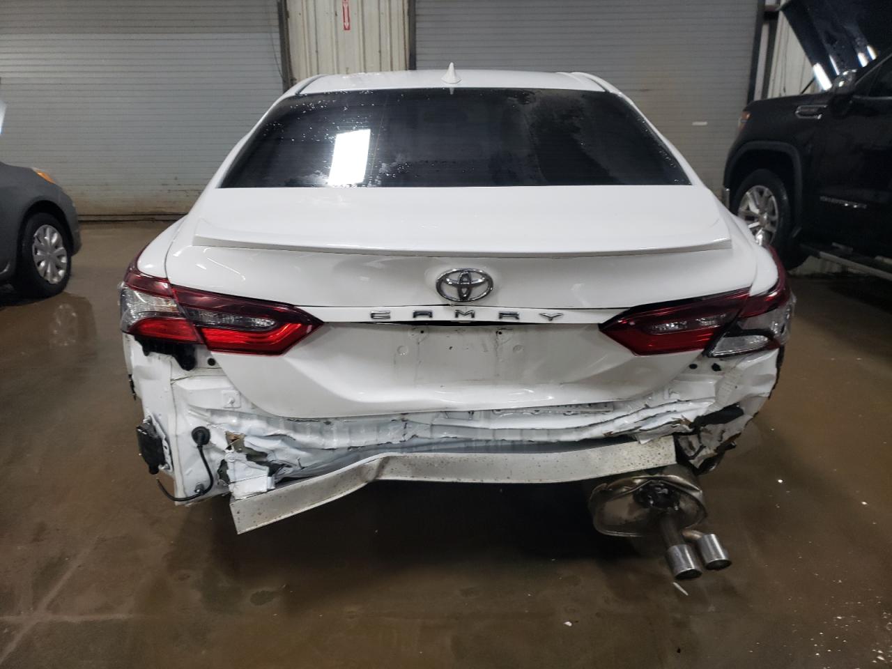 2022 Toyota Camry - Image 6