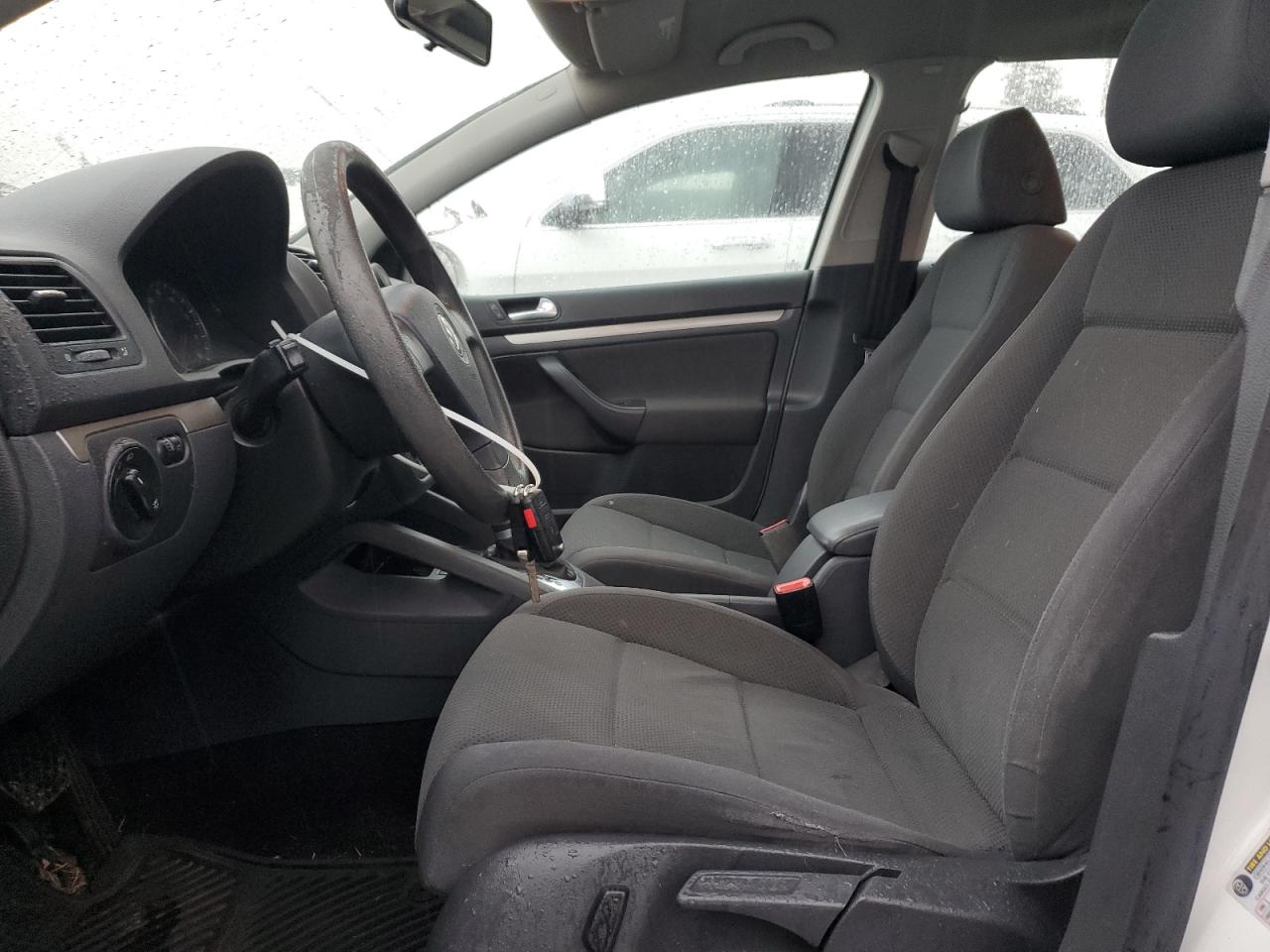 2007 Volkswagen Golf - Image 7