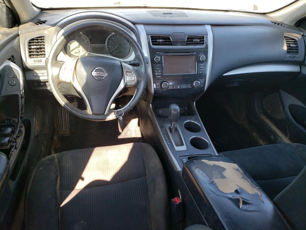2015 Nissan Altima - Image 8
