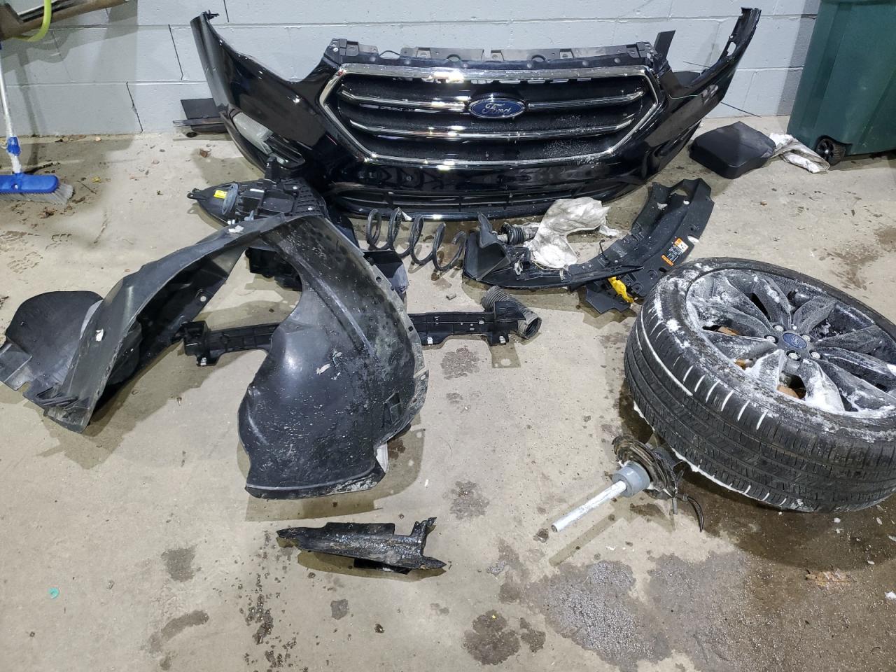 2018 Ford Escape - Image 15