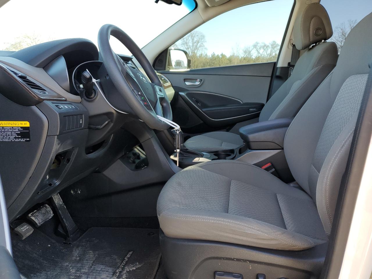 2017 Hyundai Santa Fe - Image 7