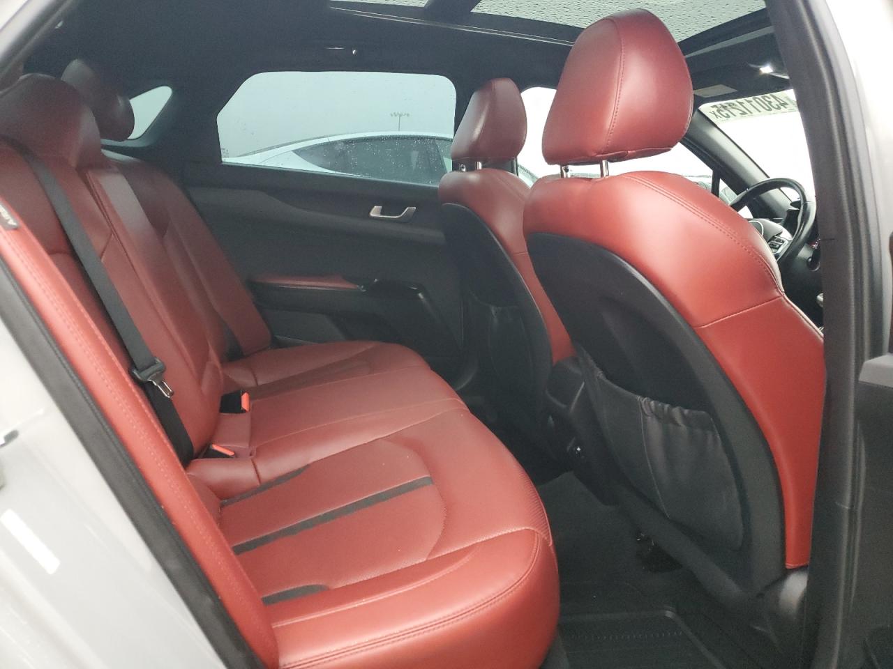 2021 Kia K5 - Image 10