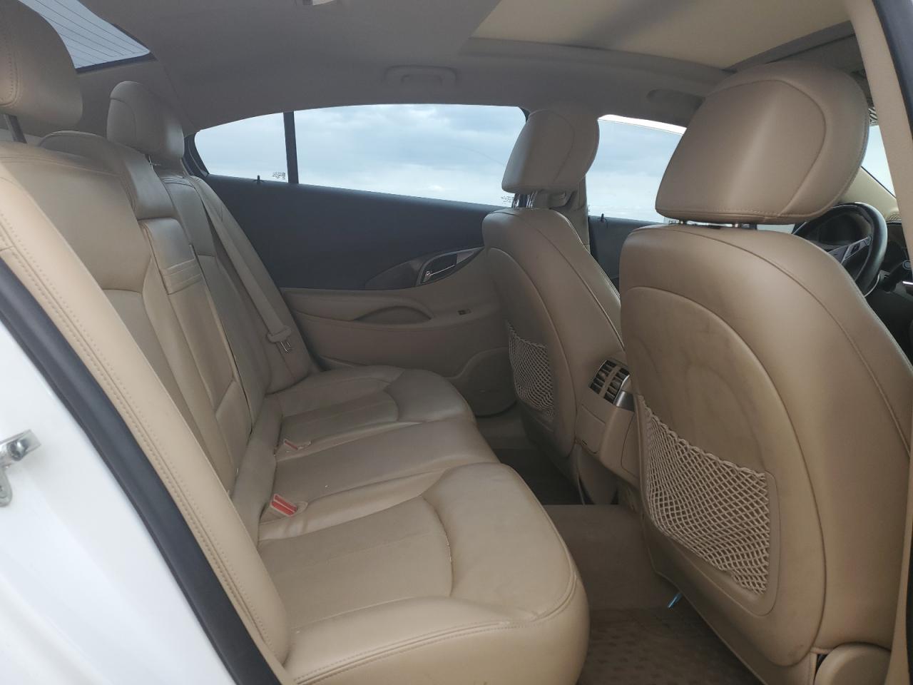 2010 Buick LaCrosse - Image 10