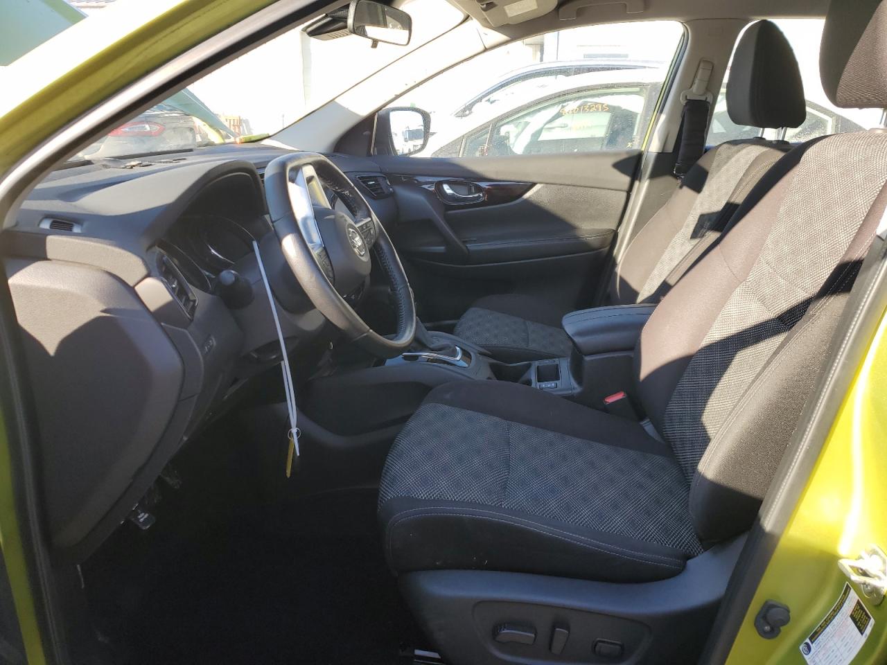 2020 Nissan Rogue - Image 7